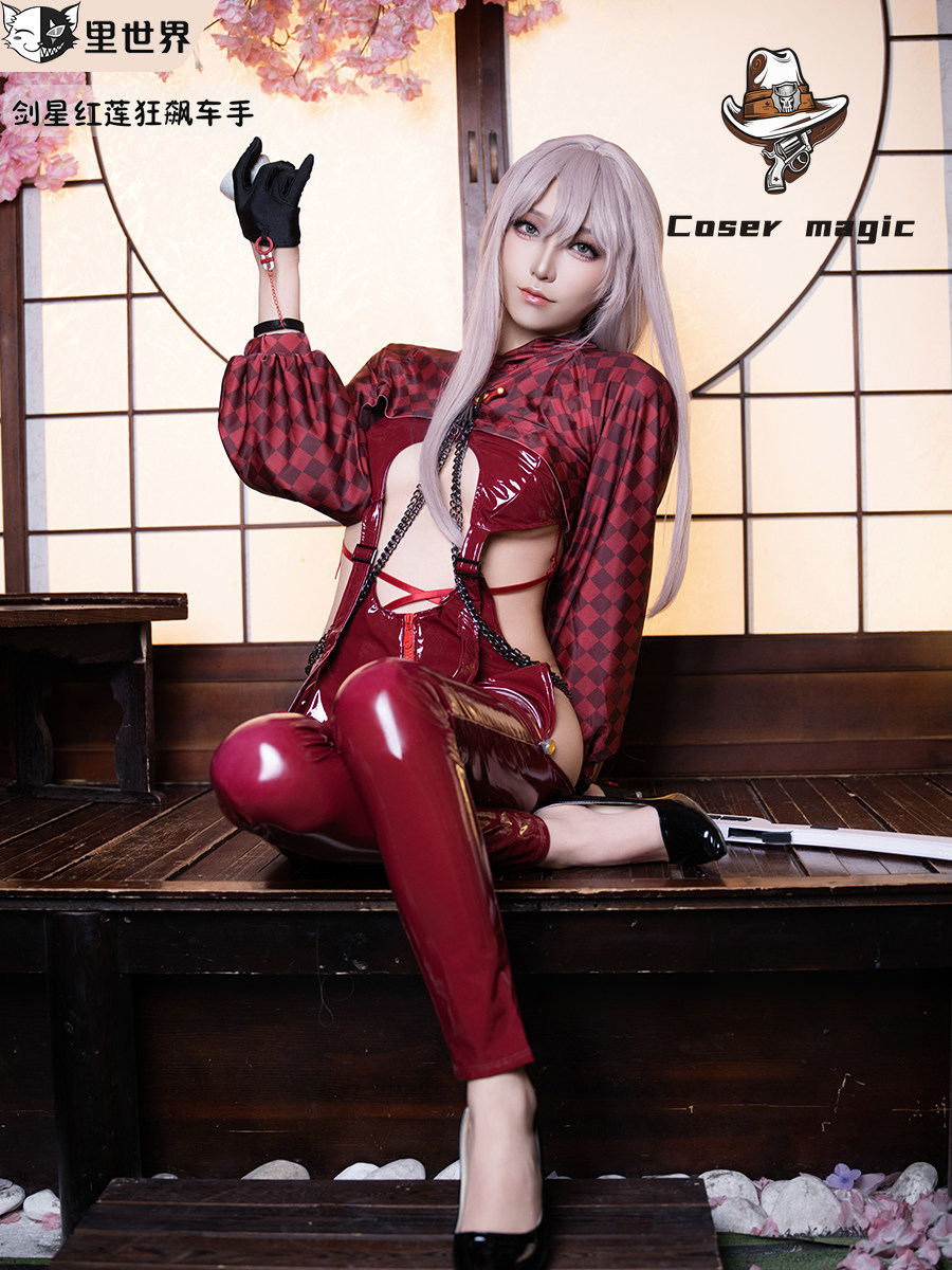 NIKKE × Stellar Blade İş Birli - Anime Cosplay Show incelemesi ve fiyatı